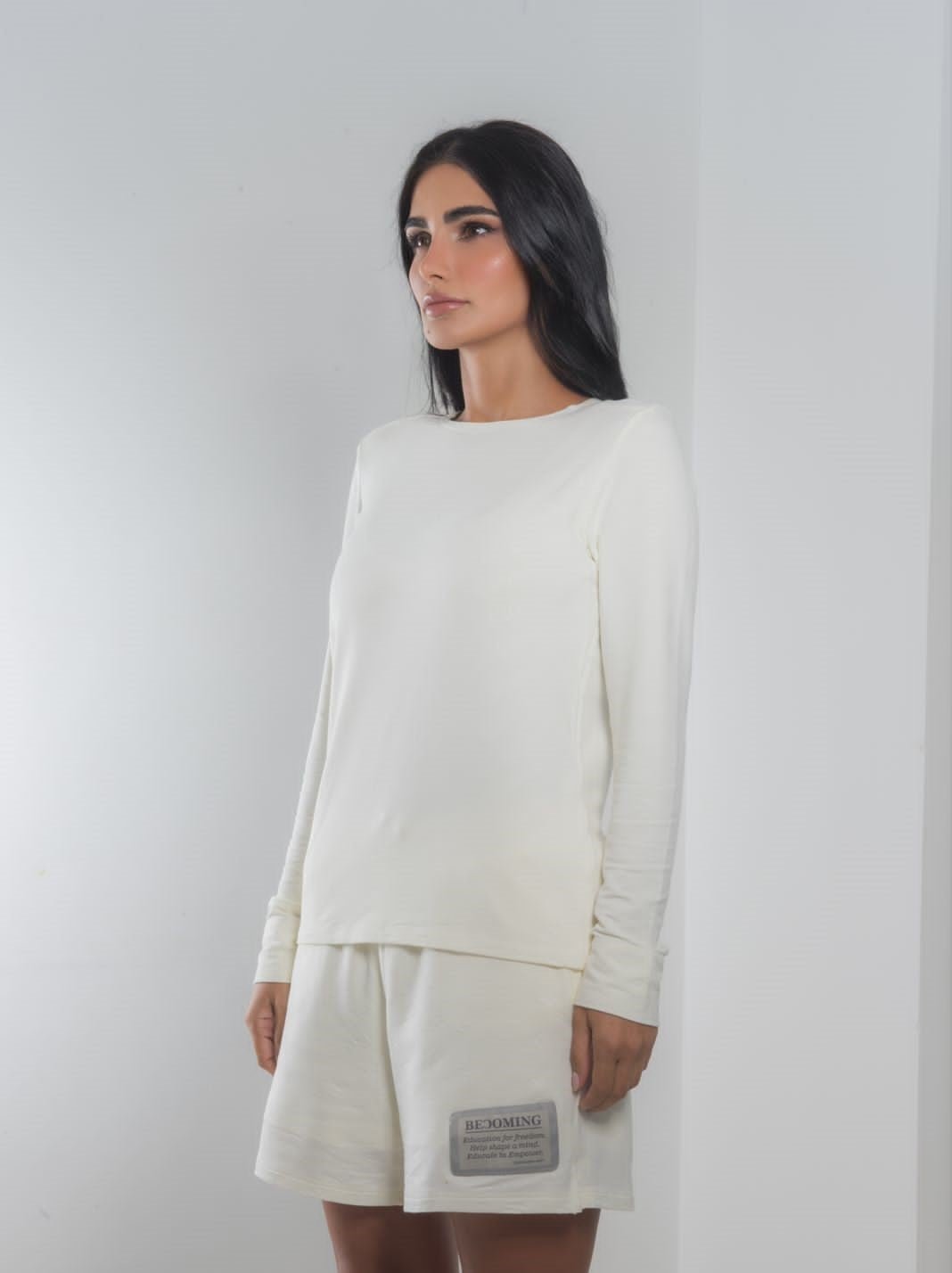 Off White long sleeve tees - Image 2