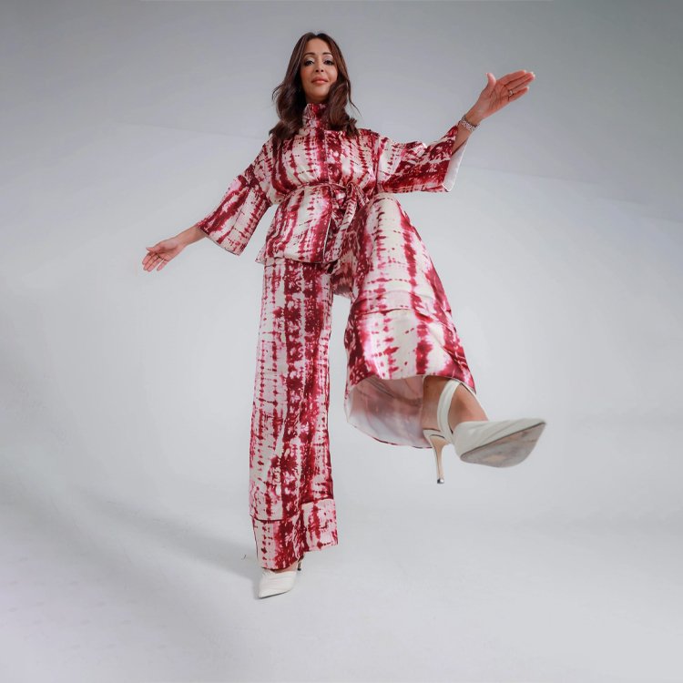 Pink High Collar Kimono Suit – Modern Kimono Fashion Trend 2025